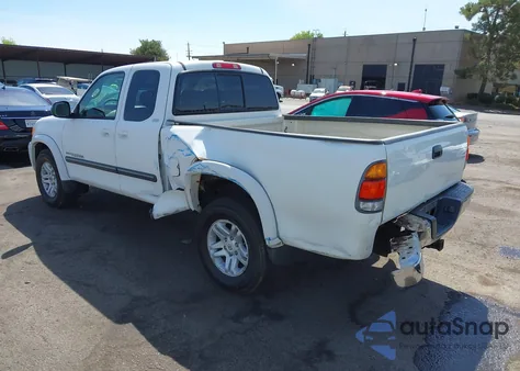 2003 Toyota Tundra Sr5 V8 z USA, uszkodzony, nr VIN 5TBBT44153S411866